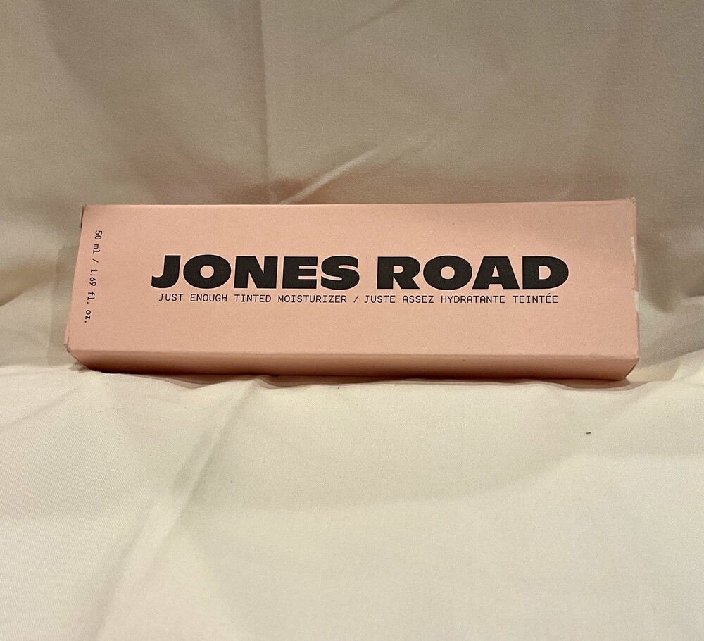 Jones Road Just Enough Tinted Moisturizer Face Makeup, 1.69 fl oz in shade light